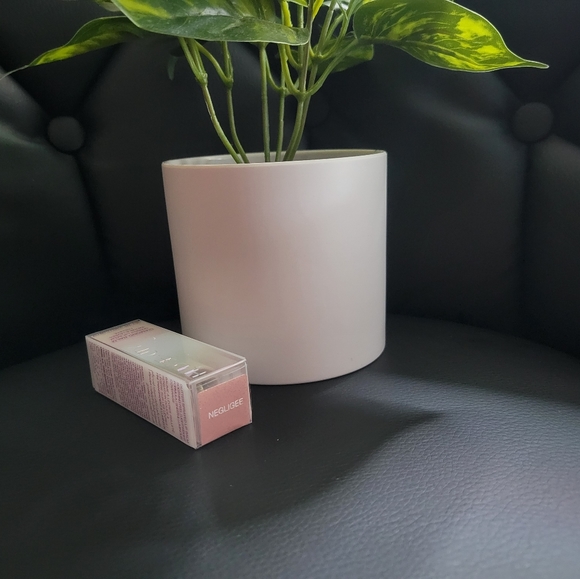 Huda Beauty hydrating diamond balm - Picture 3 of 6